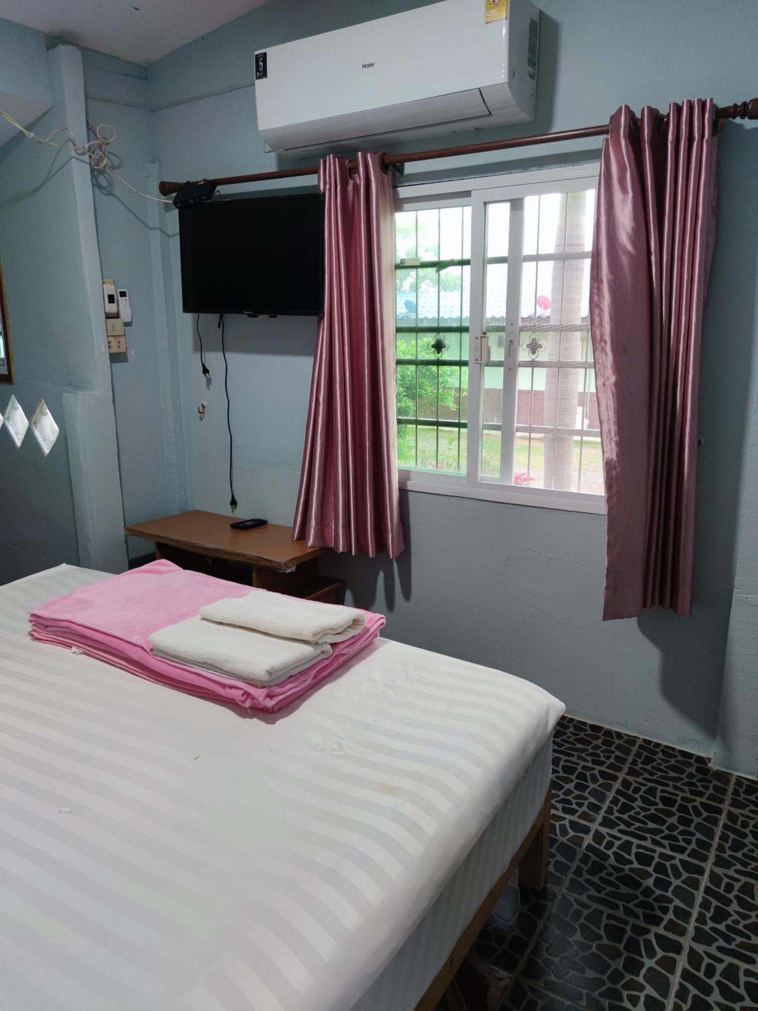 Chattong Resort Trat Exterior photo